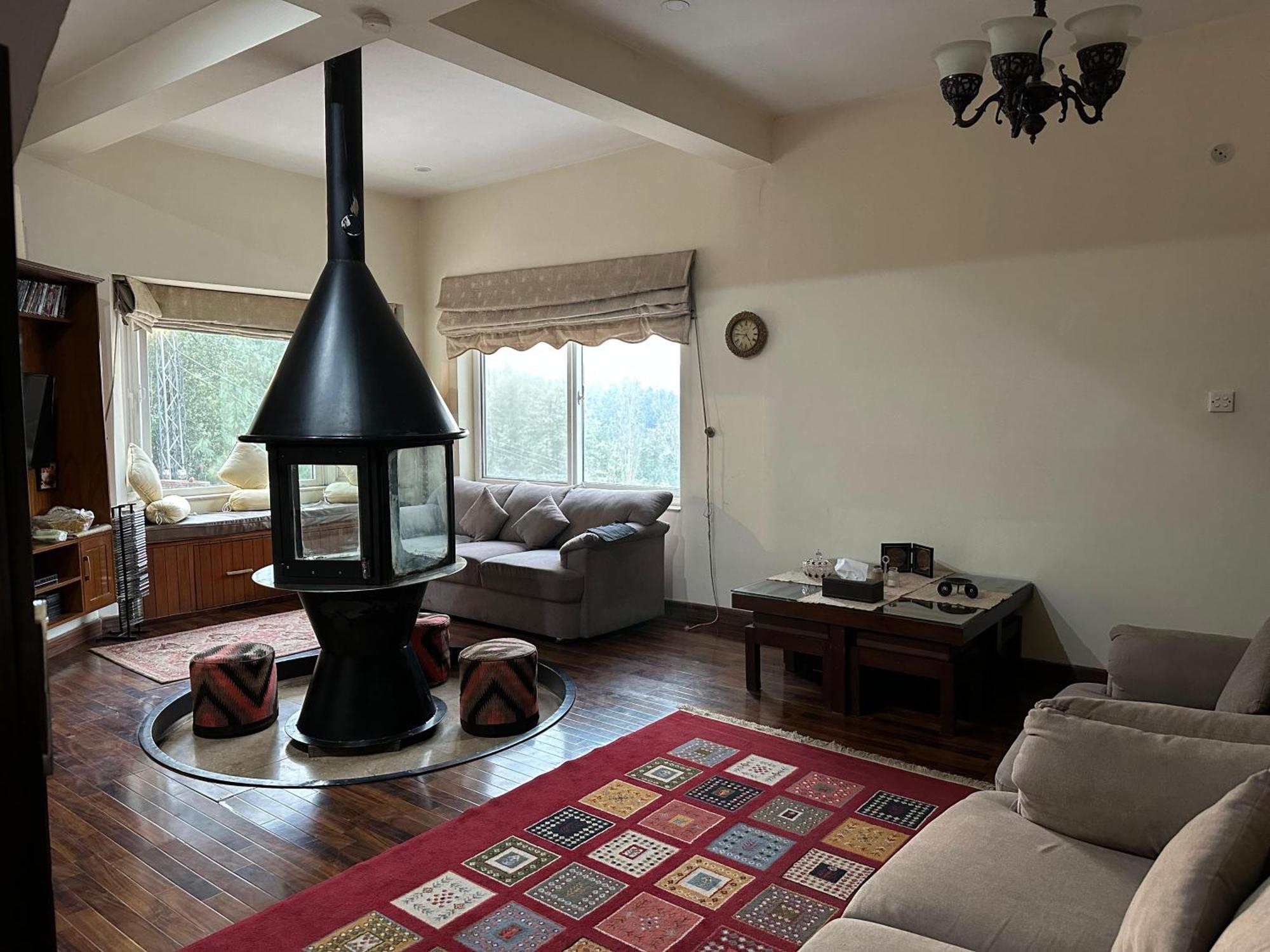 Sarah'S Lodge Murree Exterior foto