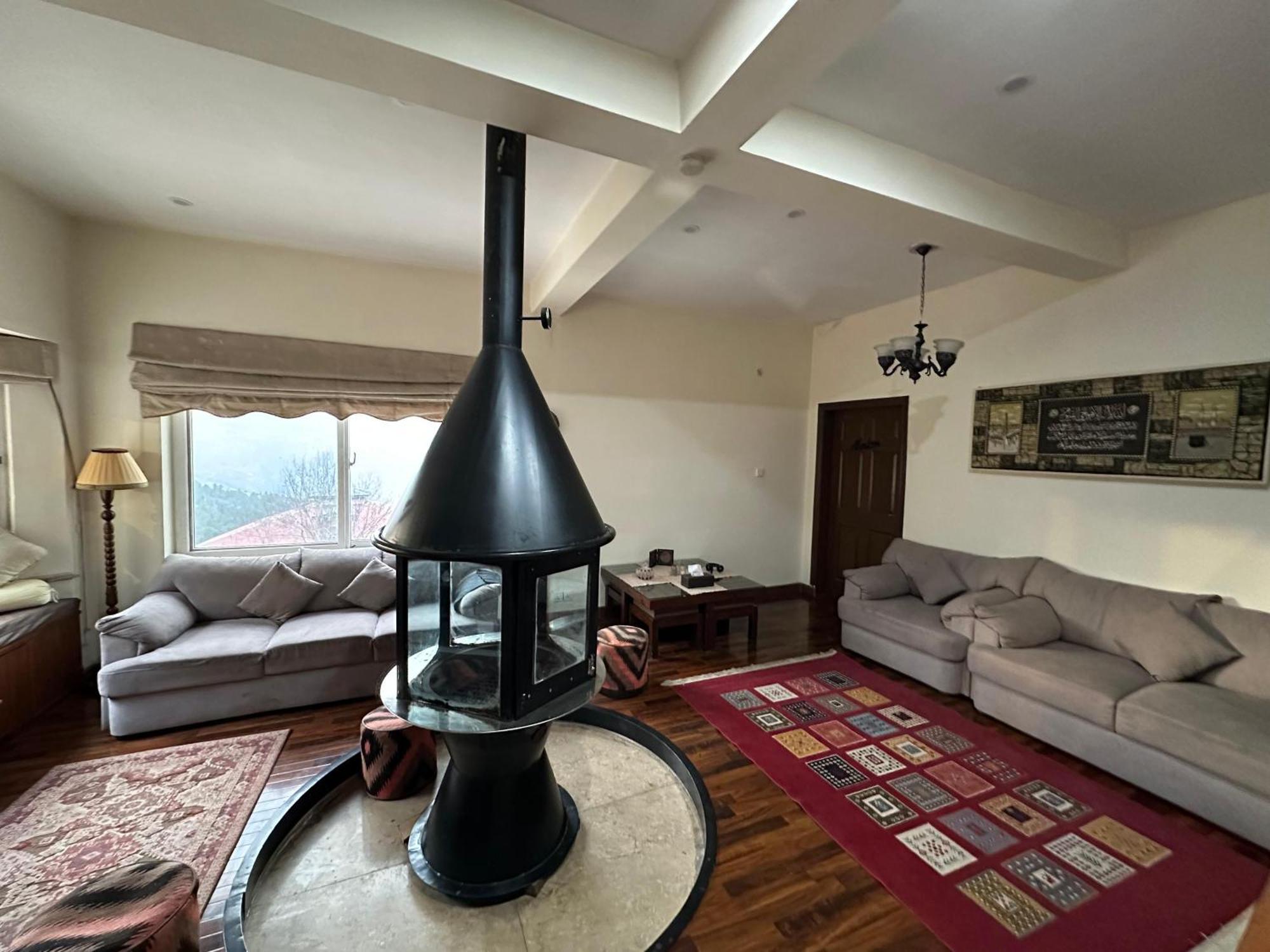 Sarah'S Lodge Murree Exterior foto